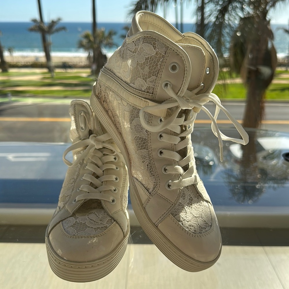 BIKKEMBERGS sneakers . Sexy, very feminine, and comfortable. New, but discolored